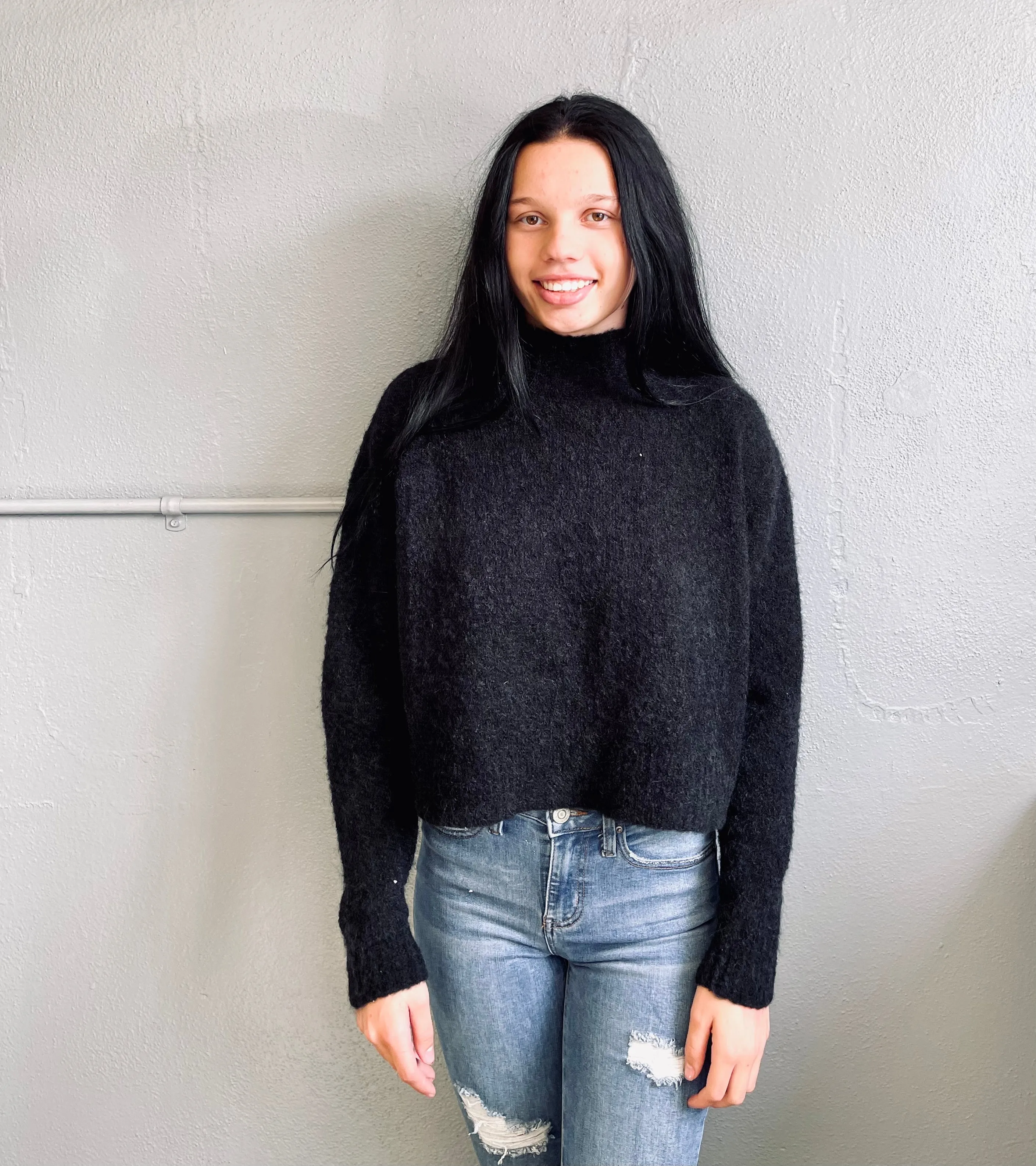 CALISON- Loose Mock Neck Pullover Sweater