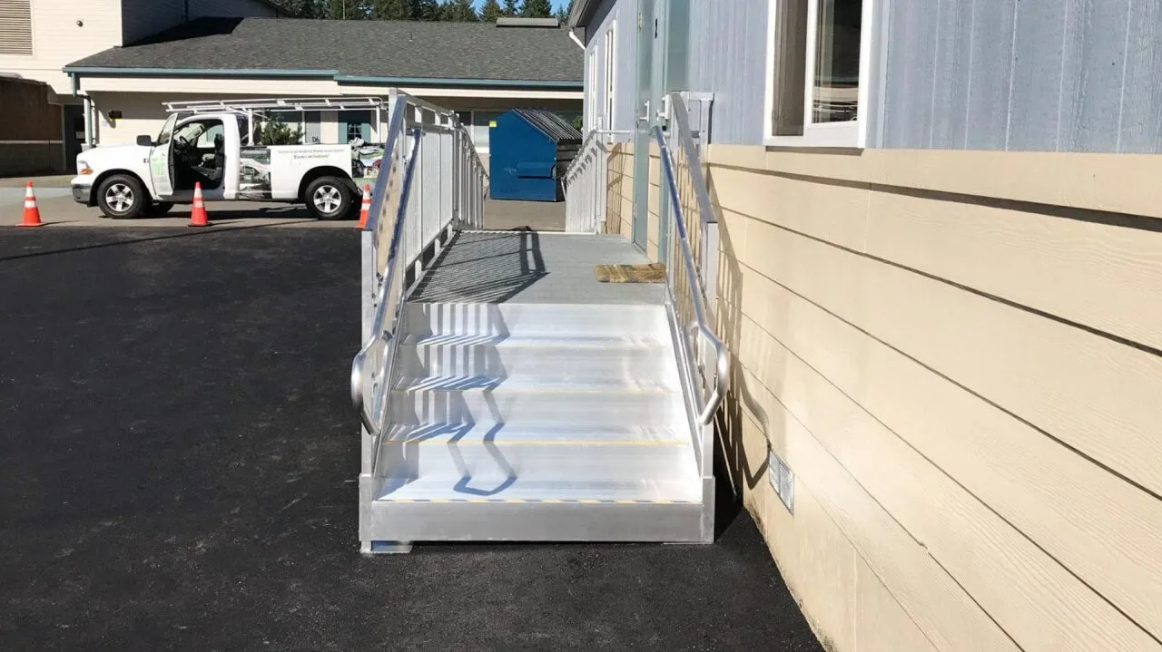 PATHWAY® HD Code Compliant Modular Stairs