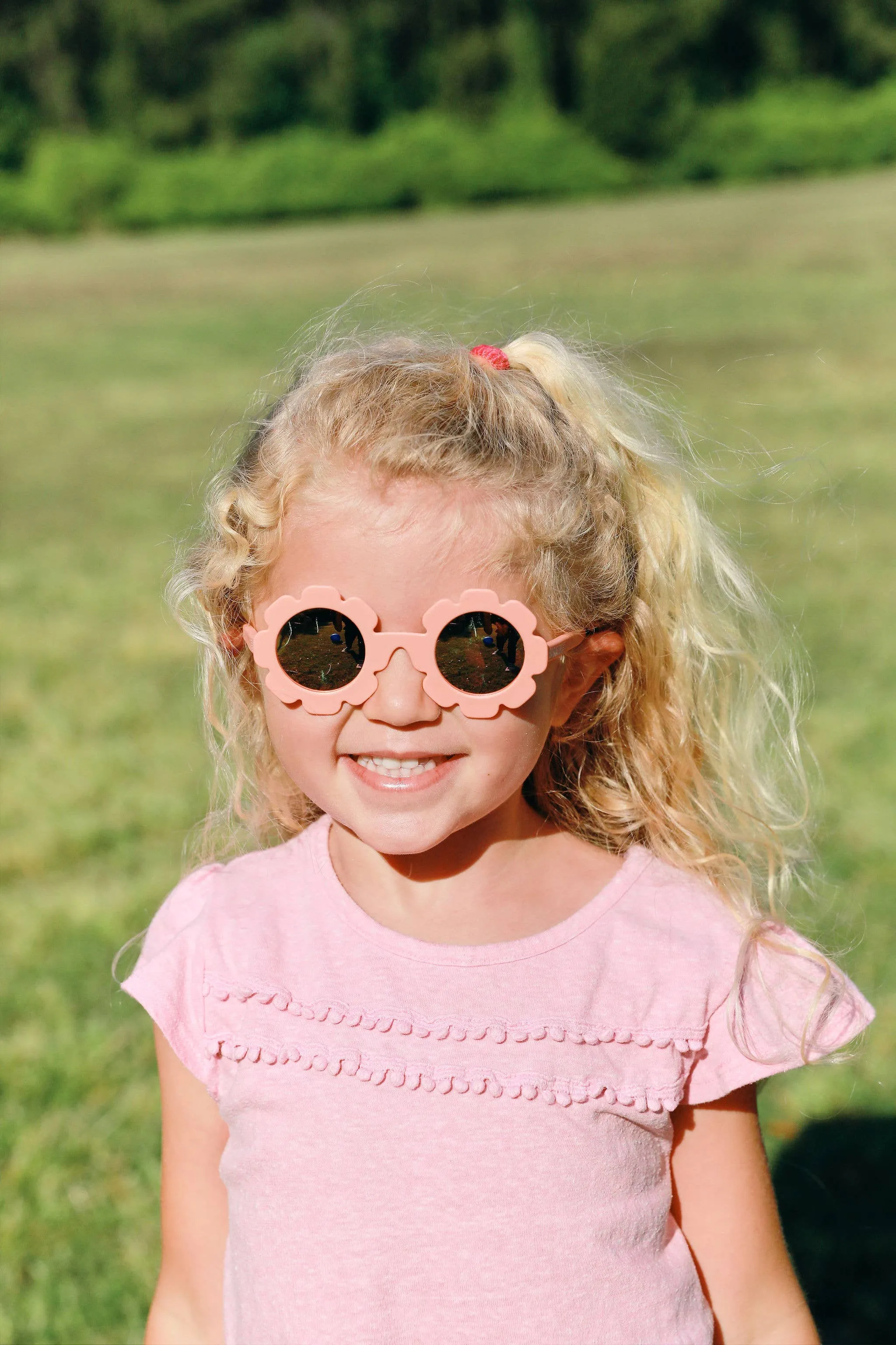 Peachy Keen Polarized Flower Sunglasses