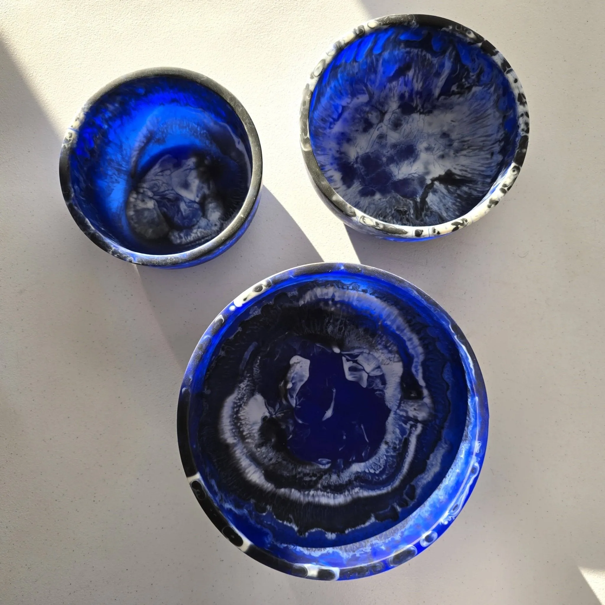 Serving Bowls Set - Hand-poured Resin : Dark Blue