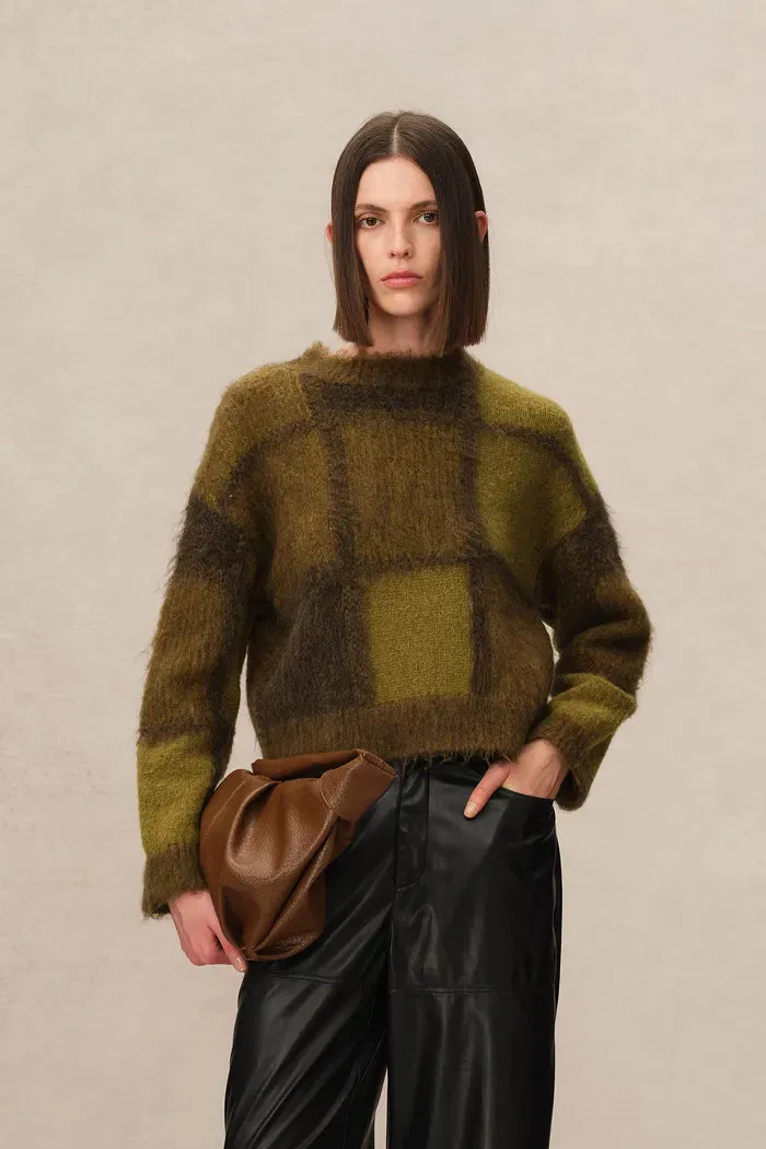 Sibton Checked Cropped Pullover in Baby Alpaca Blend Knit