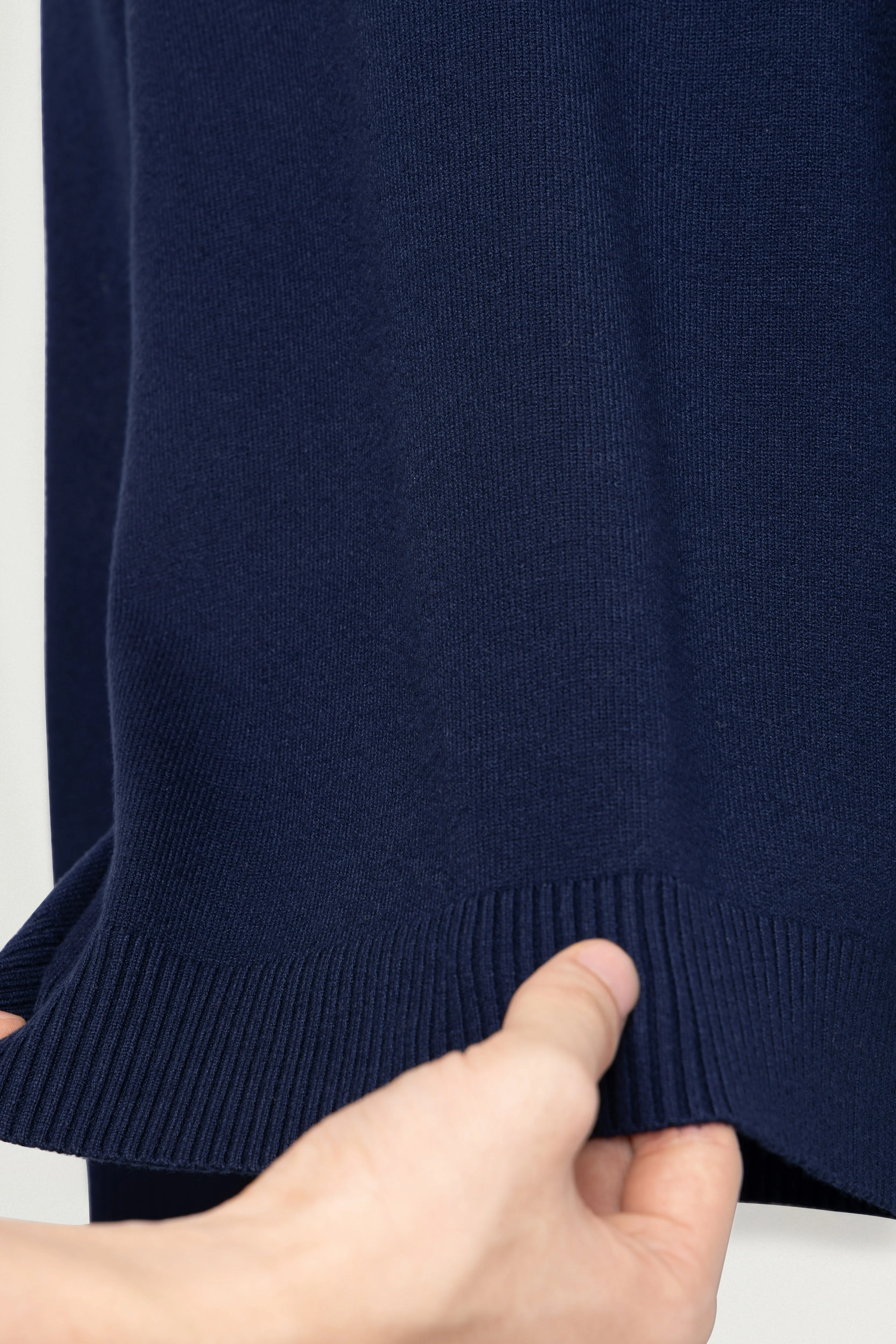 X RAY Boys and Kids Soft Slim Fit Middleweight Pullover Sweaters Basic V-Neck Sweater