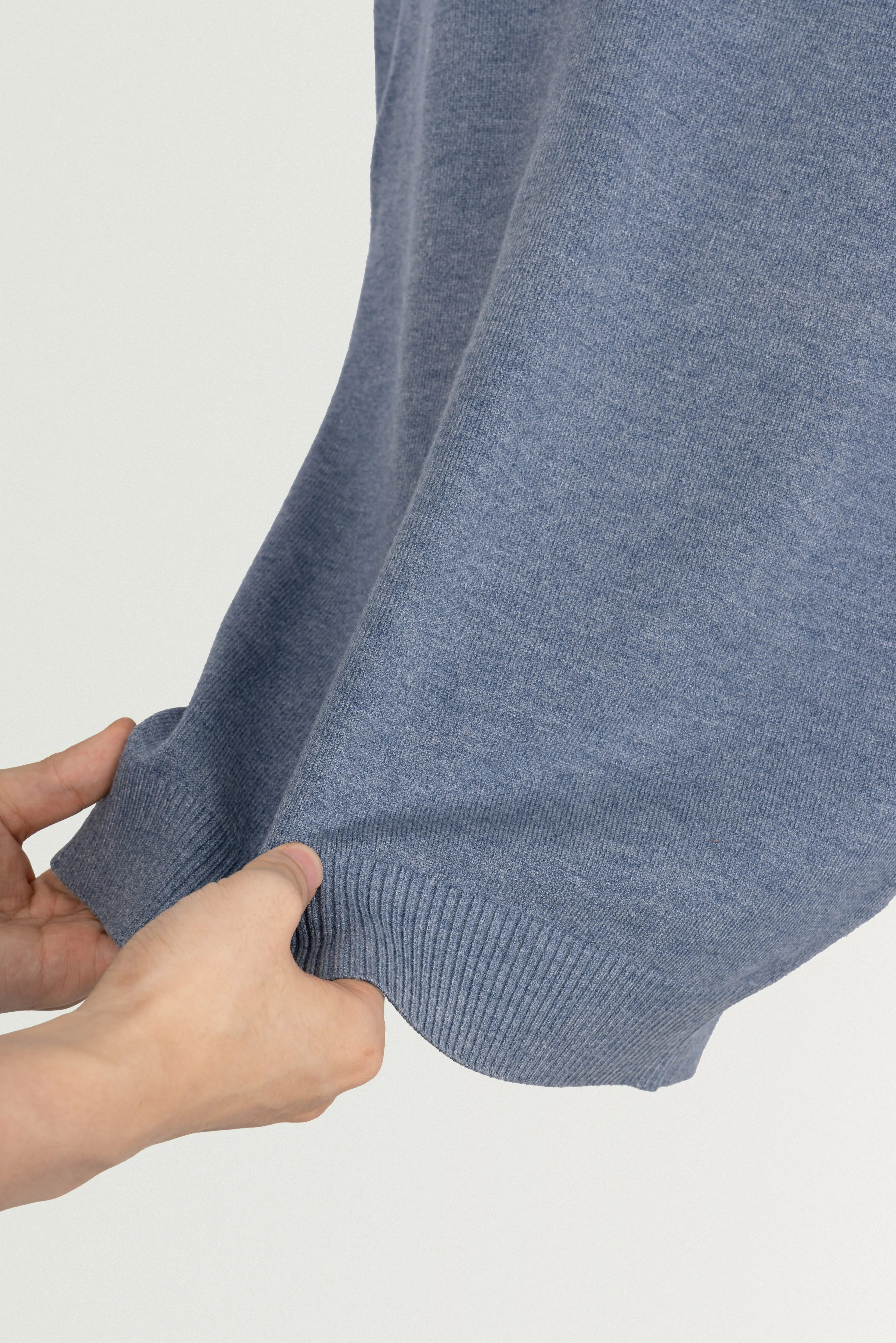 X RAY Boys and Kids Soft Slim Fit Middleweight Pullover Sweaters Basic V-Neck Sweater